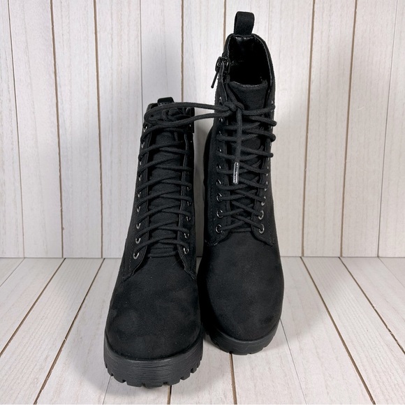 WOMEN'S BOOTS (FUZZY-S) - Picture 3 of 5